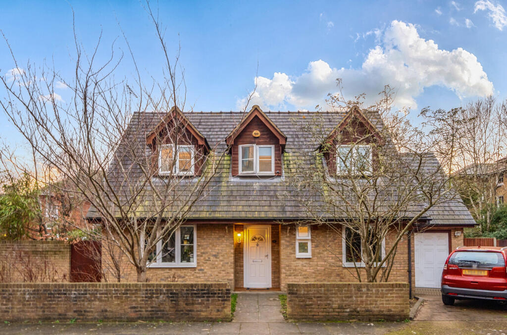 Main image of property: Bellfield Close, Blackheath, London, SE3