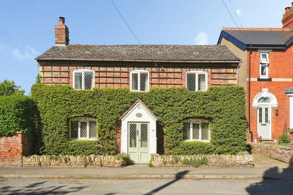Main image of property: High Street, EVESHAM, Worcestershire, WR11