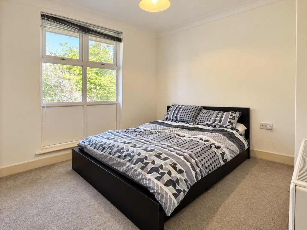 Apartment in Bournemouth, West Cliff - View 5