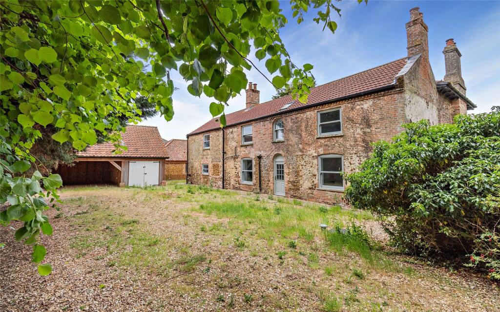 Main image of property: Norwich Road, Middleton, King's Lynn, Norfolk, PE32