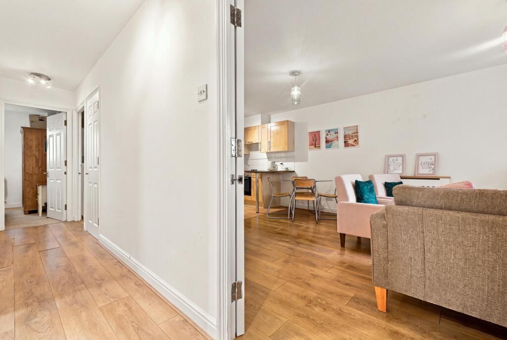 Apartment in London - View 4
