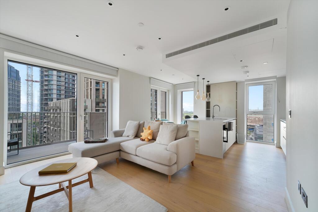 Main image of property: Cascade Way, London W12