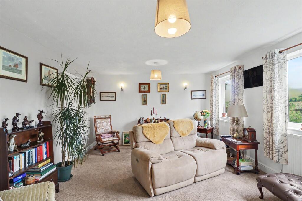 Fern Way, Ilfracombe, EX34 photo 2