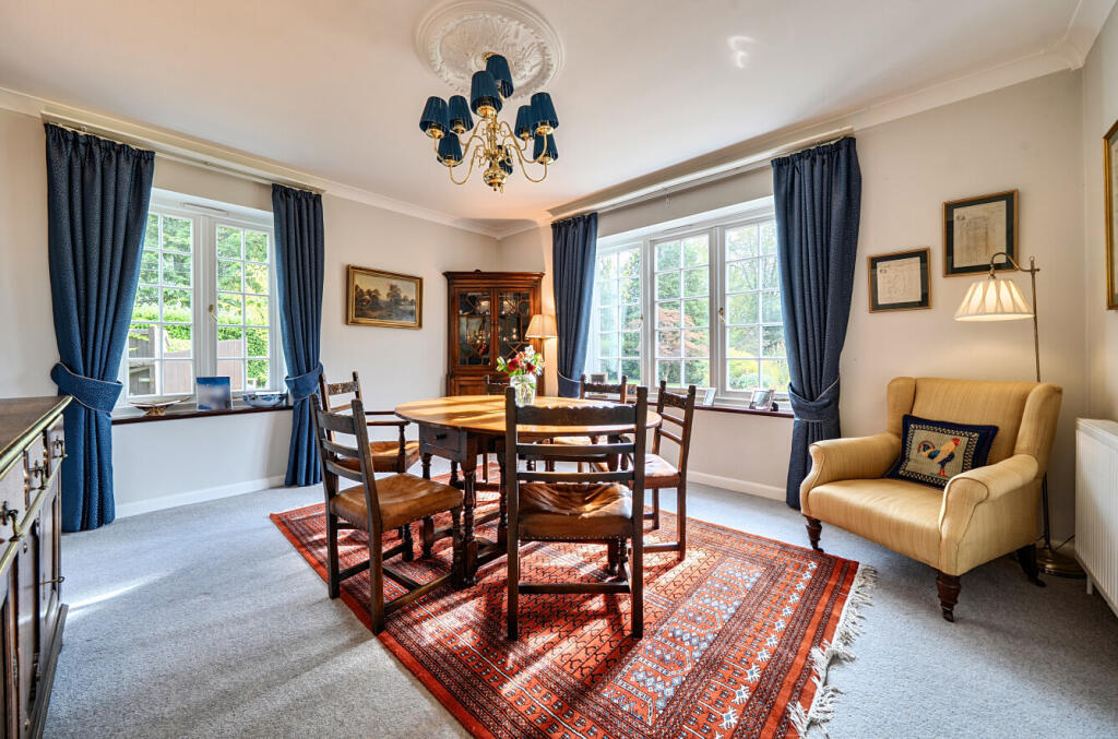 House in Southampton - More