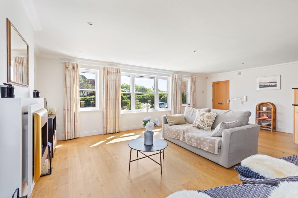 Sea Avenue, Rustington, BN16 photo 4