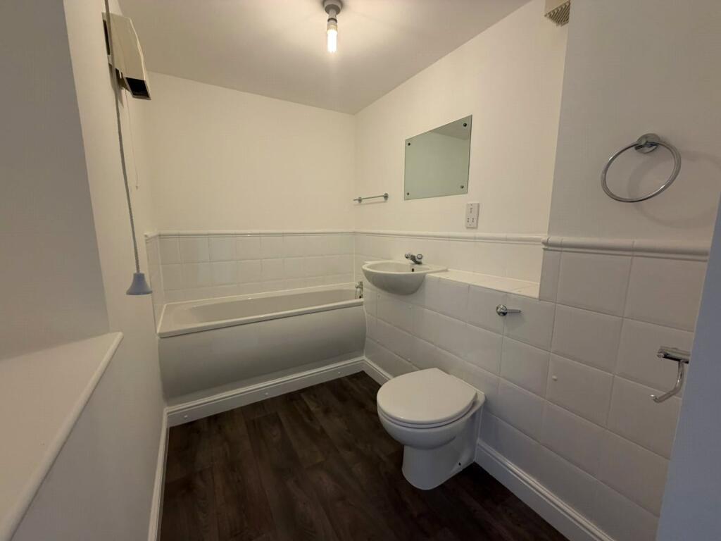 Apartment in Dartford - More