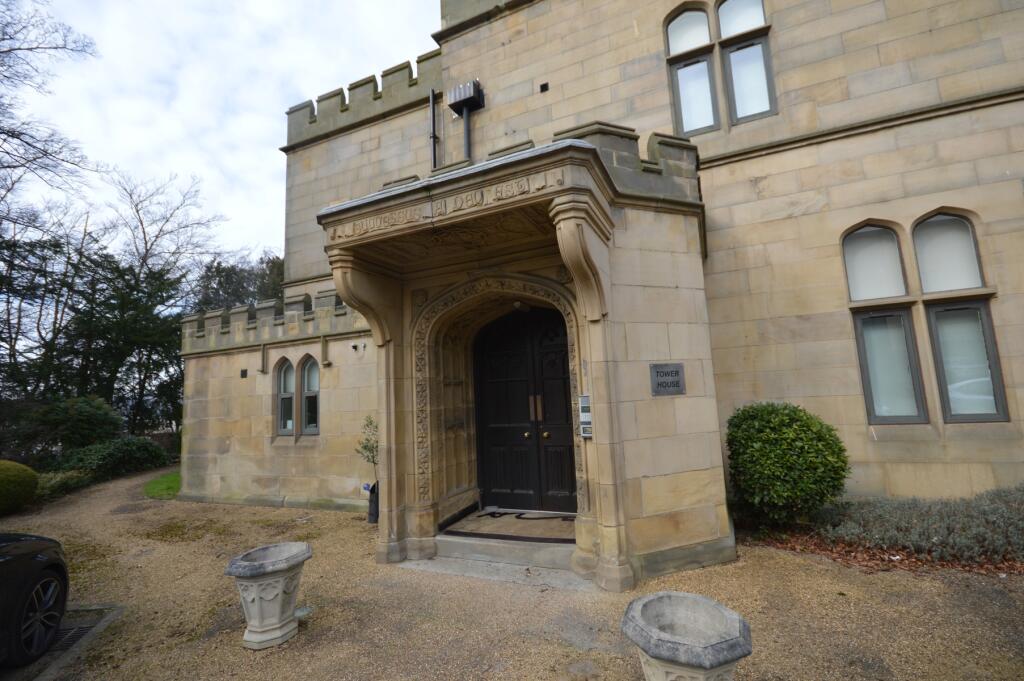 Main image of property: Queens Tower, Nr City Centre, S2 3RW