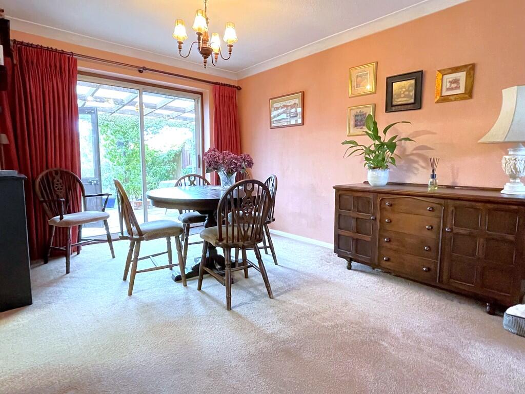 Strawberry Lane,Tiptree photo 4