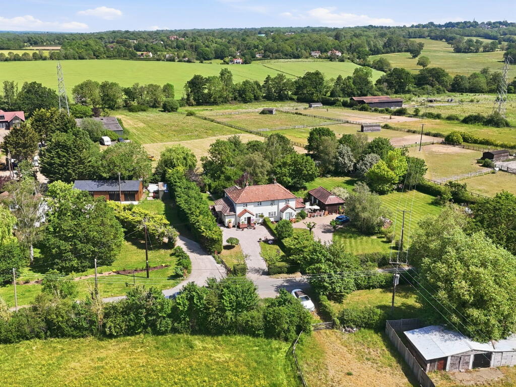 Main image of property: Sporehams Lane, Danbury CM3