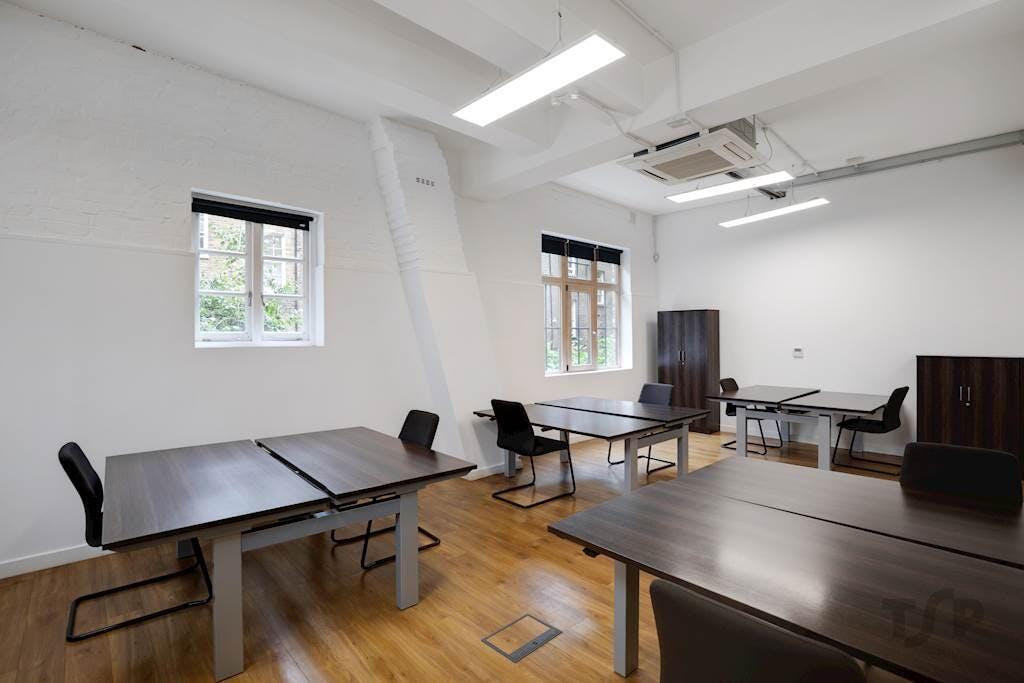 187ffd83769TSPJJSwinton St18 1small.jpg