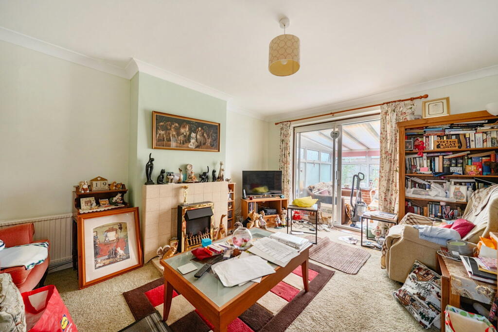 High Drive, Basingstoke RG22 6JT photo 4