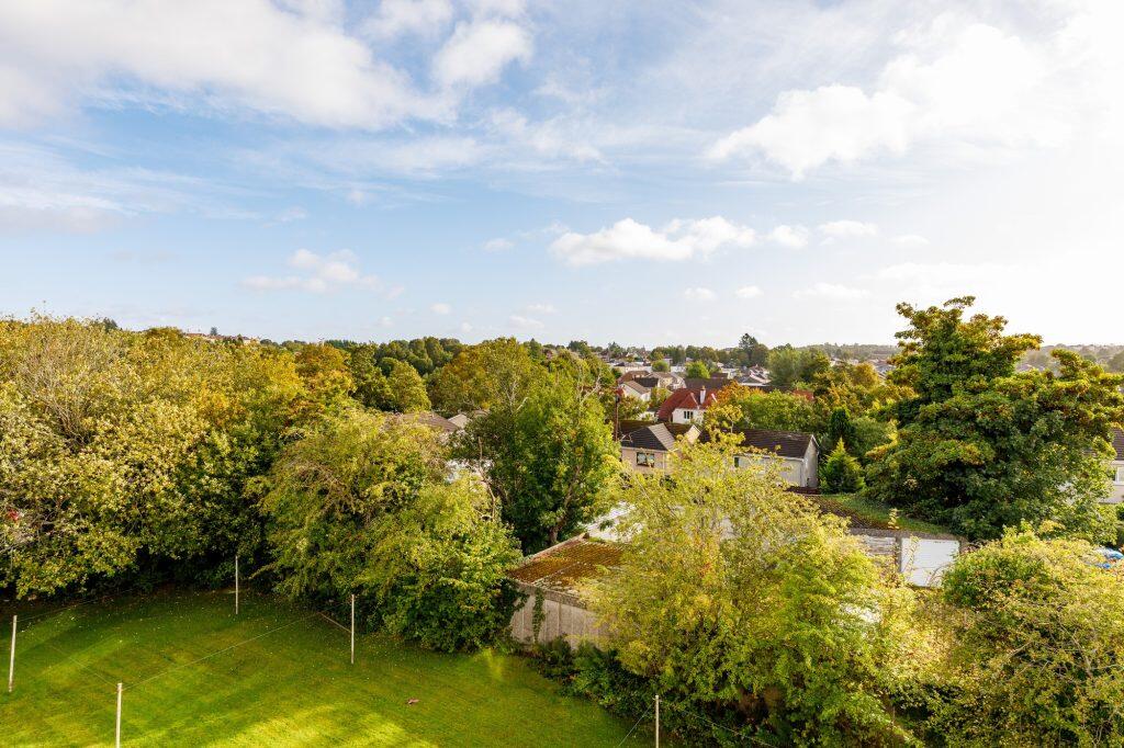 Orchard Court, Orchard Park Avenue, Thornliebank photo 2