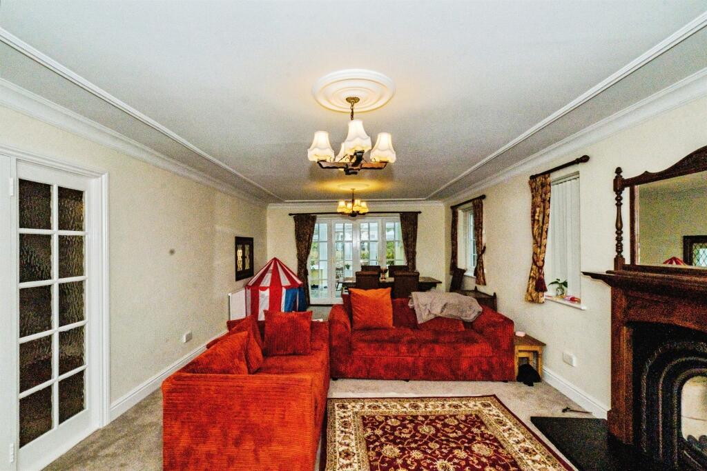 Manor Road, Lancing photo 3