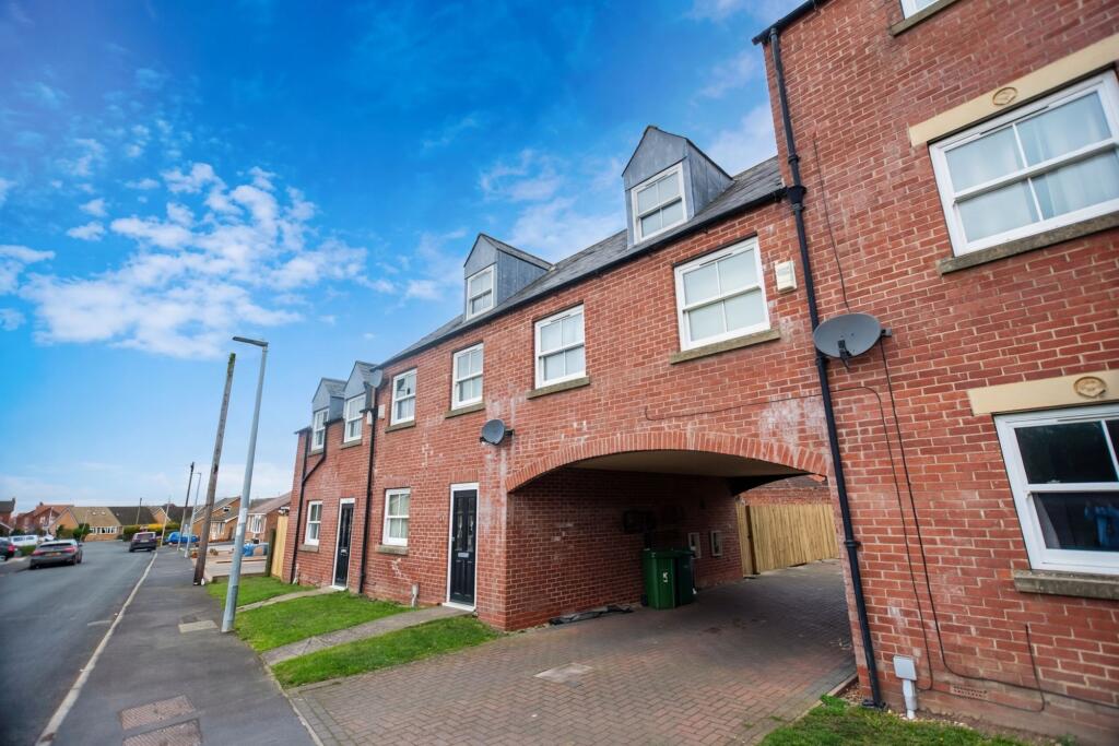 Main image of property: 3 York Terrace, York Road, Market Weighton, York, YO43 3EB