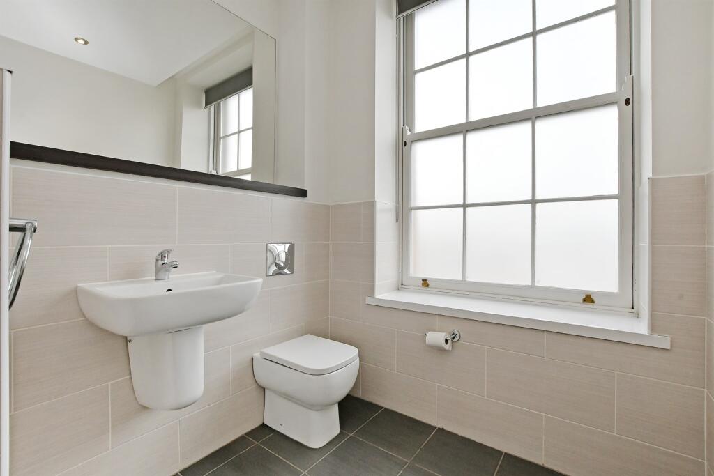 Apartment in Sheffield - View 4