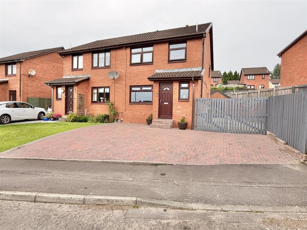 Main image of property: Grangeneuk Gardens, Cumbernauld, Glasgow