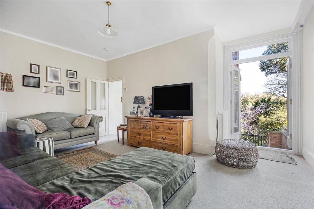 Blenheim Road, Caversham, Reading photo 3