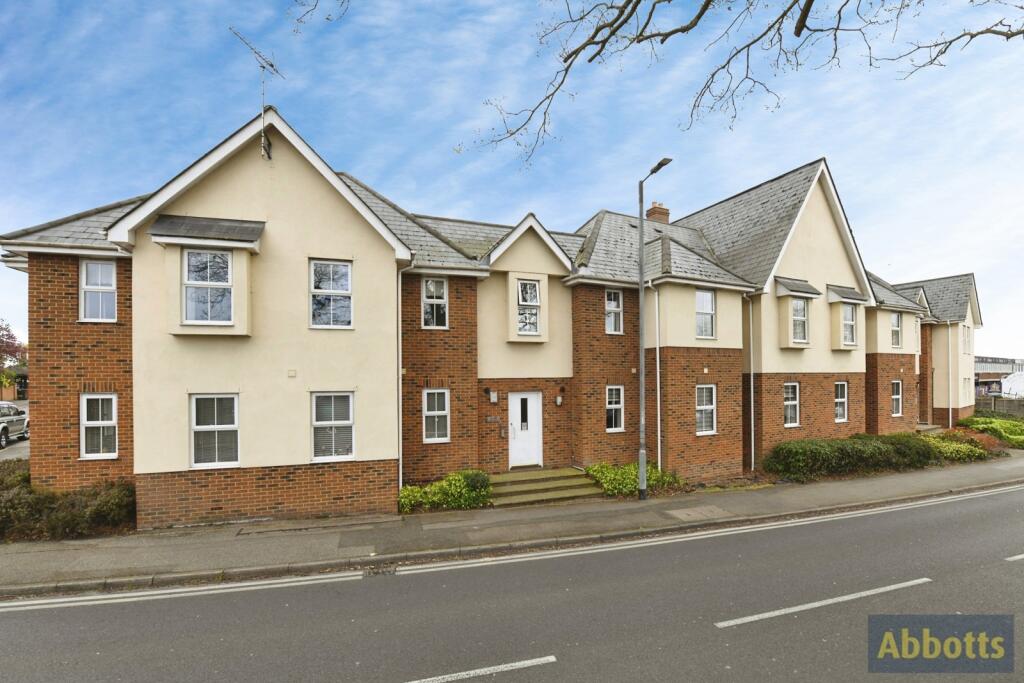 Main image of property: Weir Gardens, RAYLEIGH, Essex, SS6