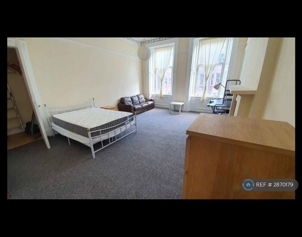Main image of property: Hill St, Glasgow, G3