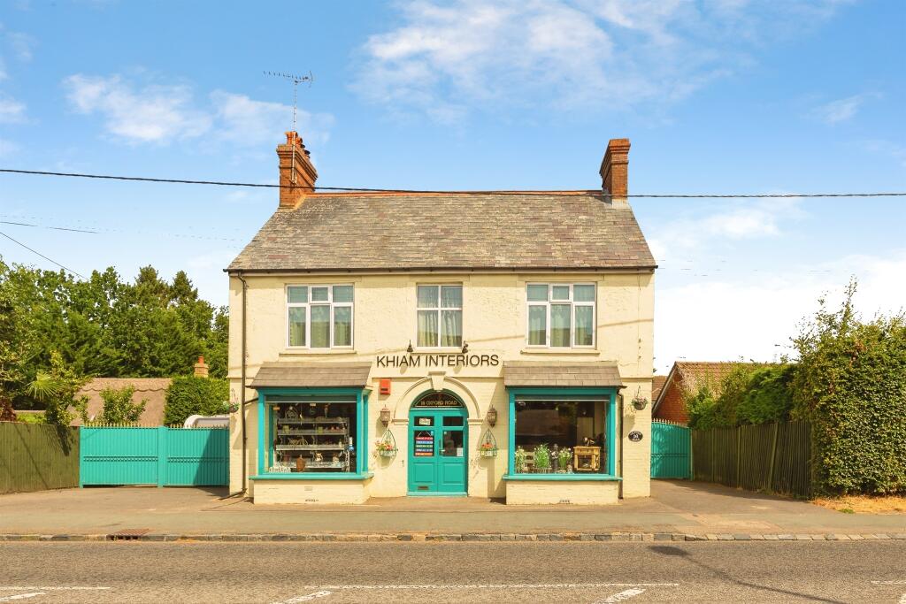 Main image of property: Oxford Road, Stone, Aylesbury