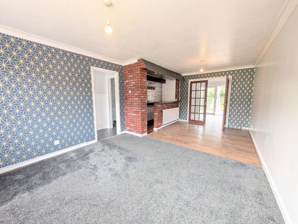House in Kettering, North Northamptonshire - View 2
