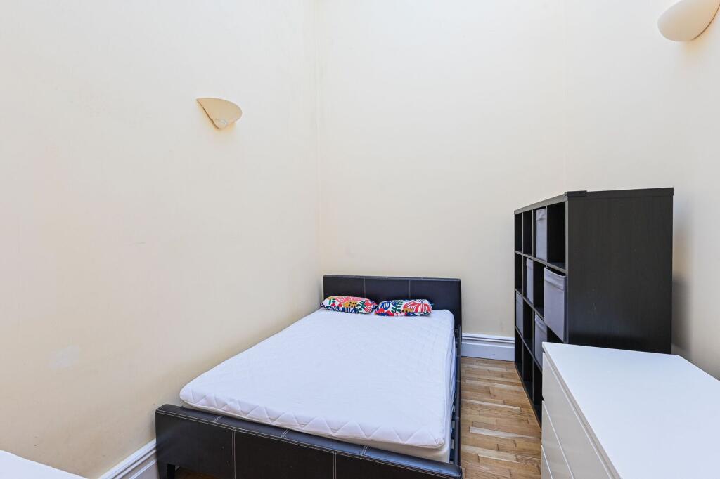 4 bedroom flat for rent