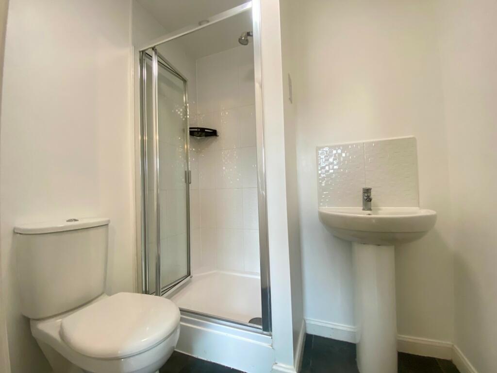 House in Worcester, Worcestershire - More