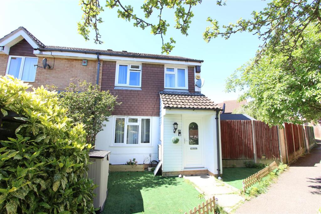 Main image of property: Cranleigh Close, Cheshunt