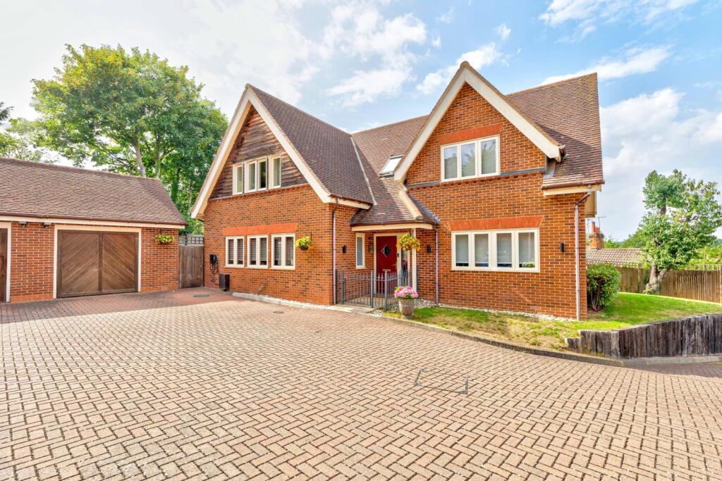 Main image of property: London Road, Welwyn, Hertfordshire, AL6