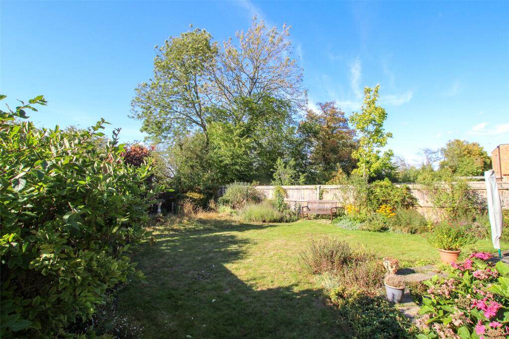 Pettitts Close, Dry Drayton, Cambridge photo 2