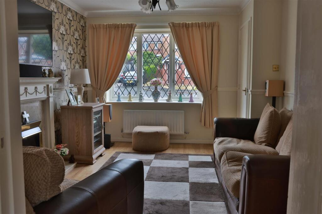 House in Wolverhampton - View 4