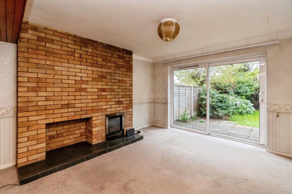 House in Walsall, West Midlands - View 4