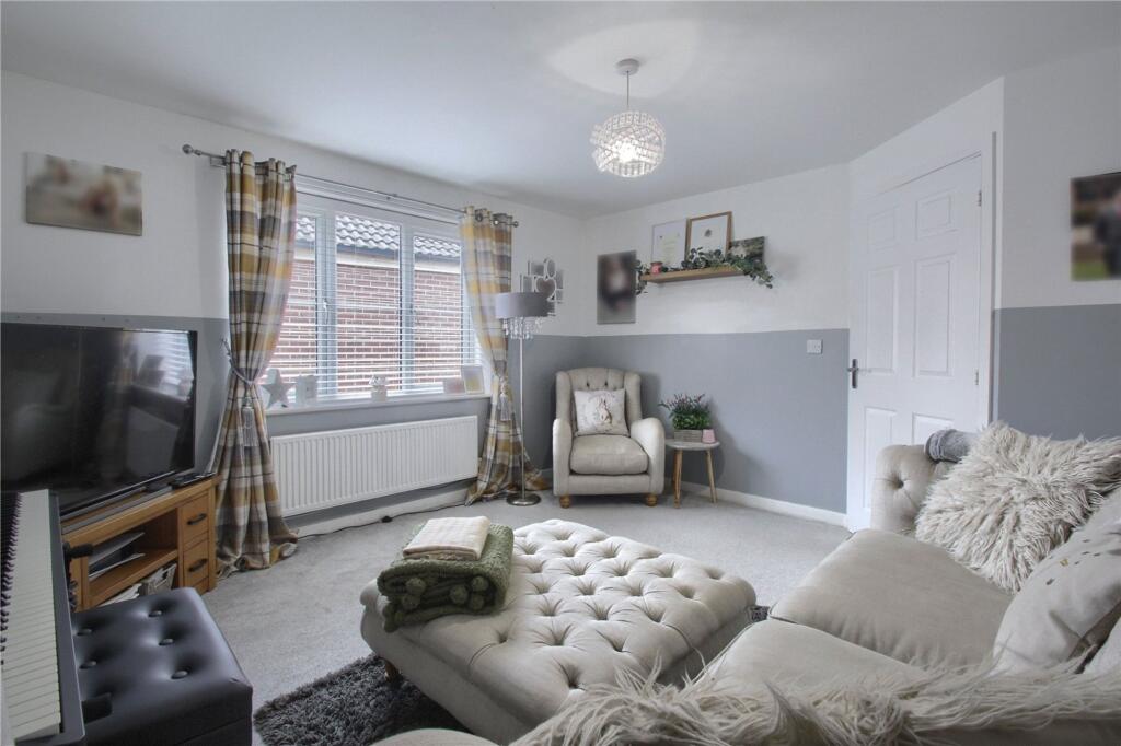 Acorn Drive, Middlesbrough, TS5 photo 4