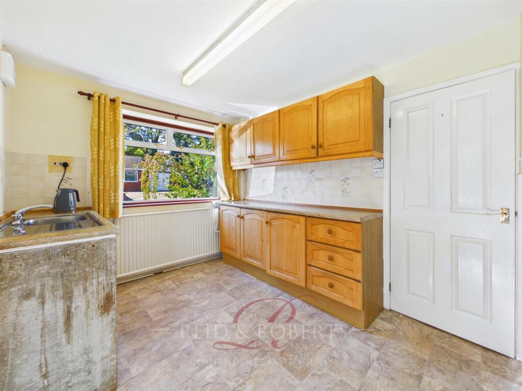 House in Llandudno, Cefn - View 5