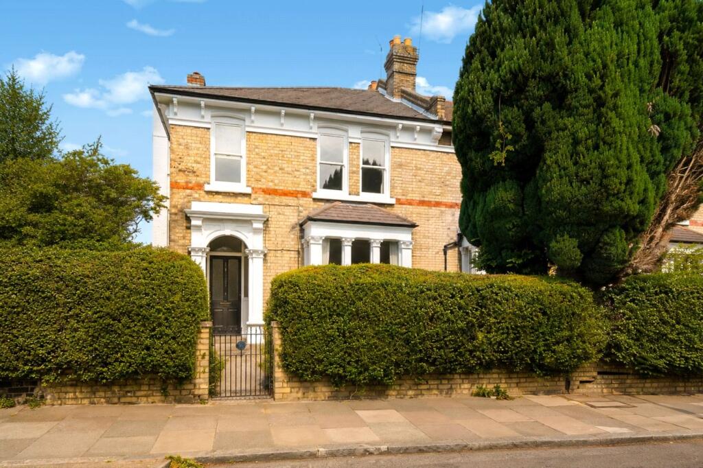 Main image of property: Mercers Road, London, N19