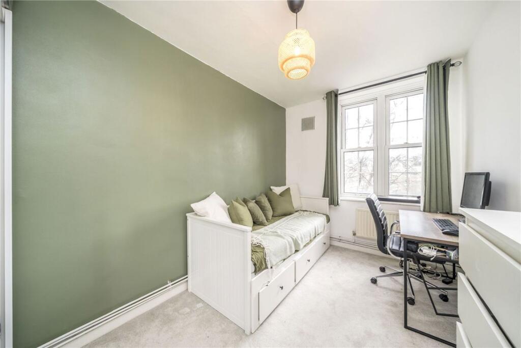 Apartment in London - View 4