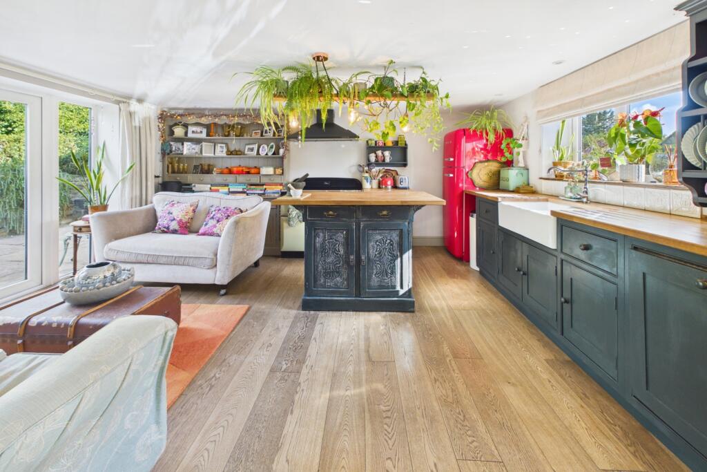 House in Peterborough - View 5