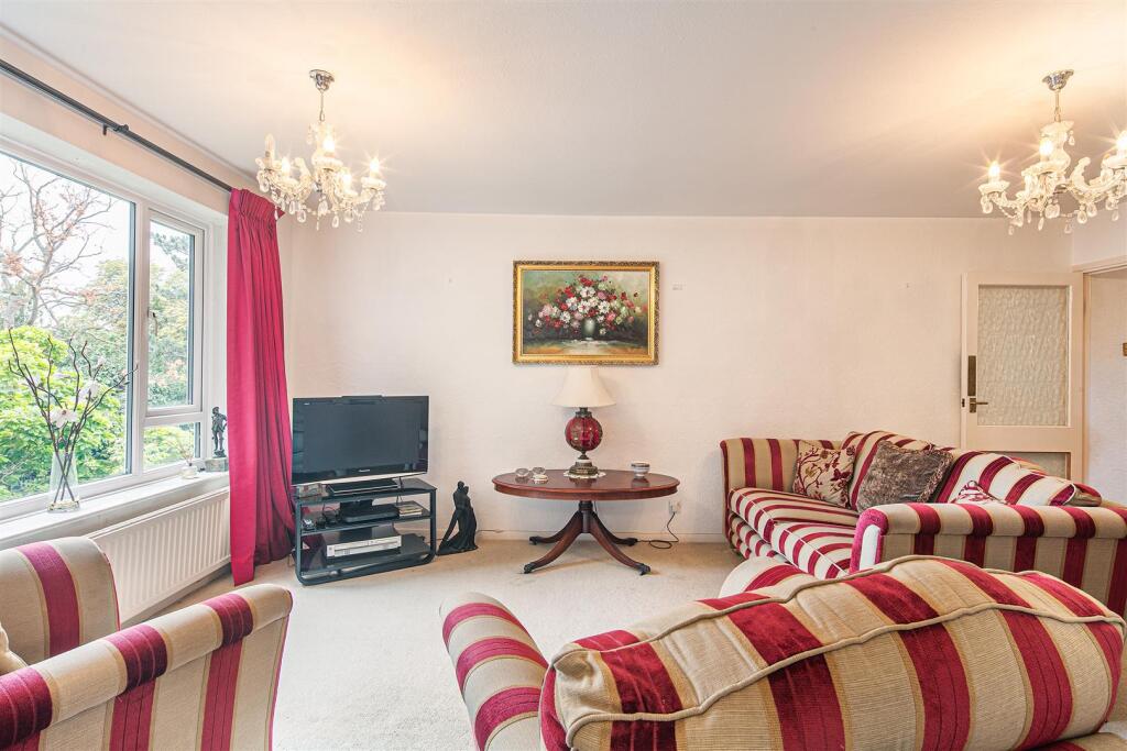 Apartment in Sheffield - View 4