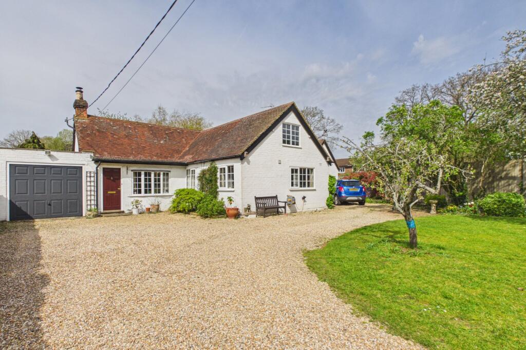 Main image of property: Cambridge Road, Owlsmoor, Sandhurst, Berkshire, GU47