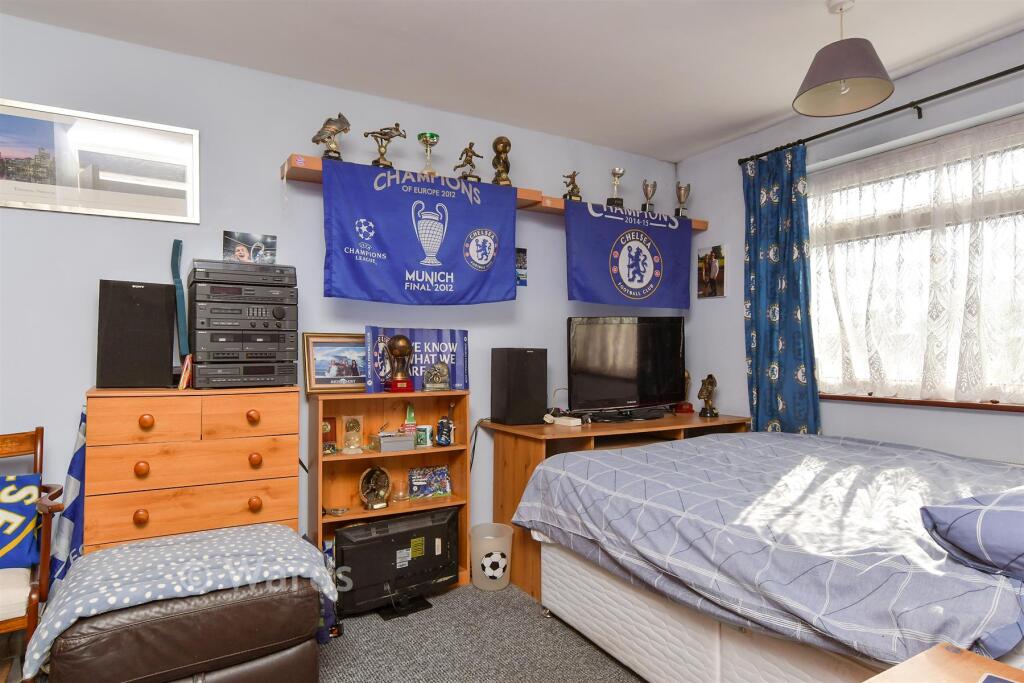 House in London - View 5