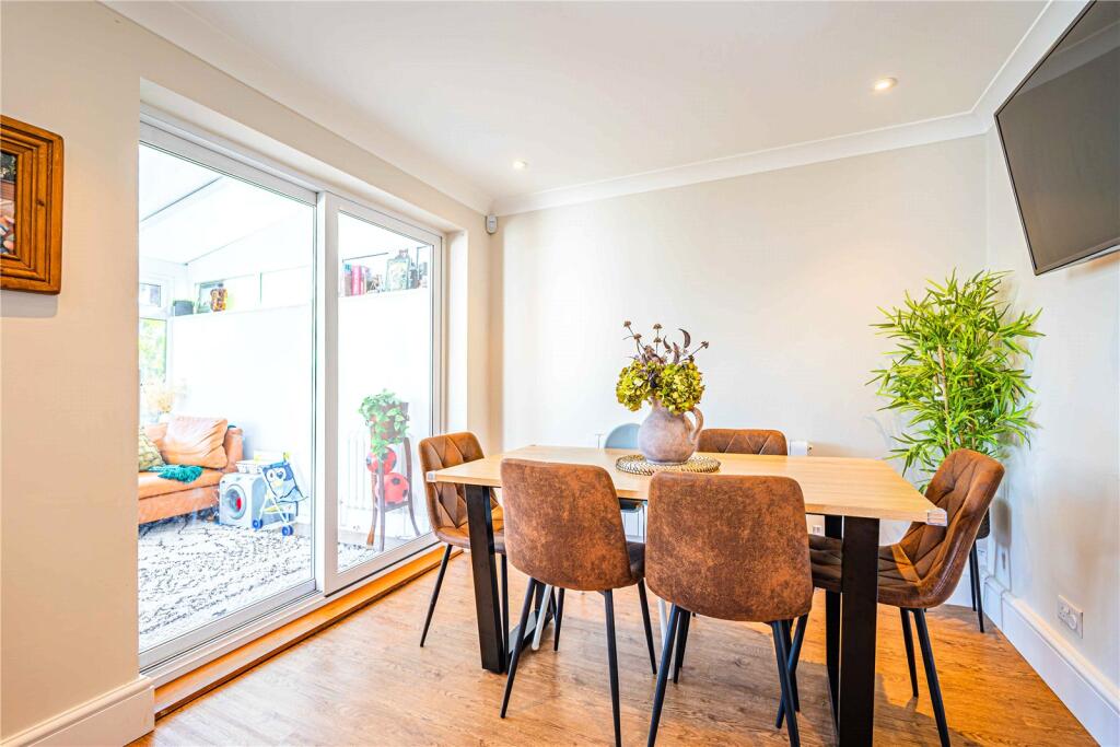 House in Luton - More
