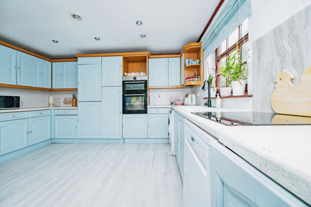 House in Stevenage - View 4