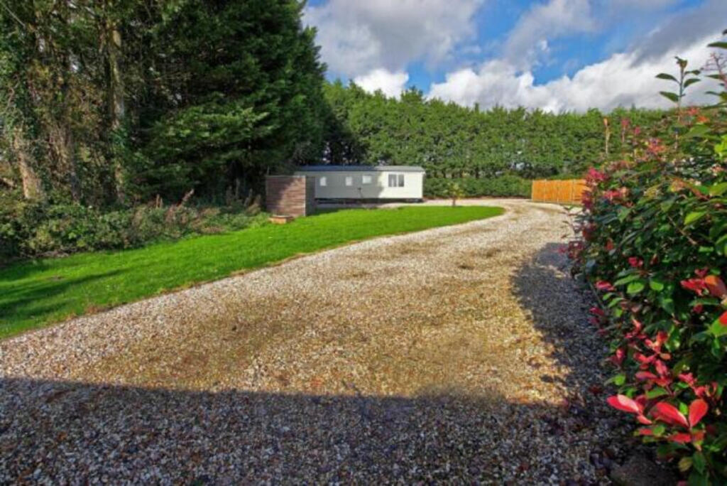 Scant Road East, Chichester, PO18 - View 2