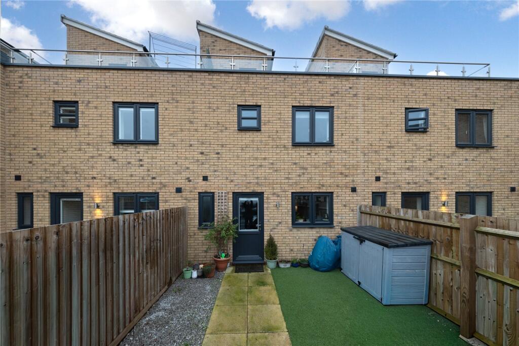Main image of property: Selkirk Drive, Oakridge Park, Milton Keynes, Buckinghamshire, MK14