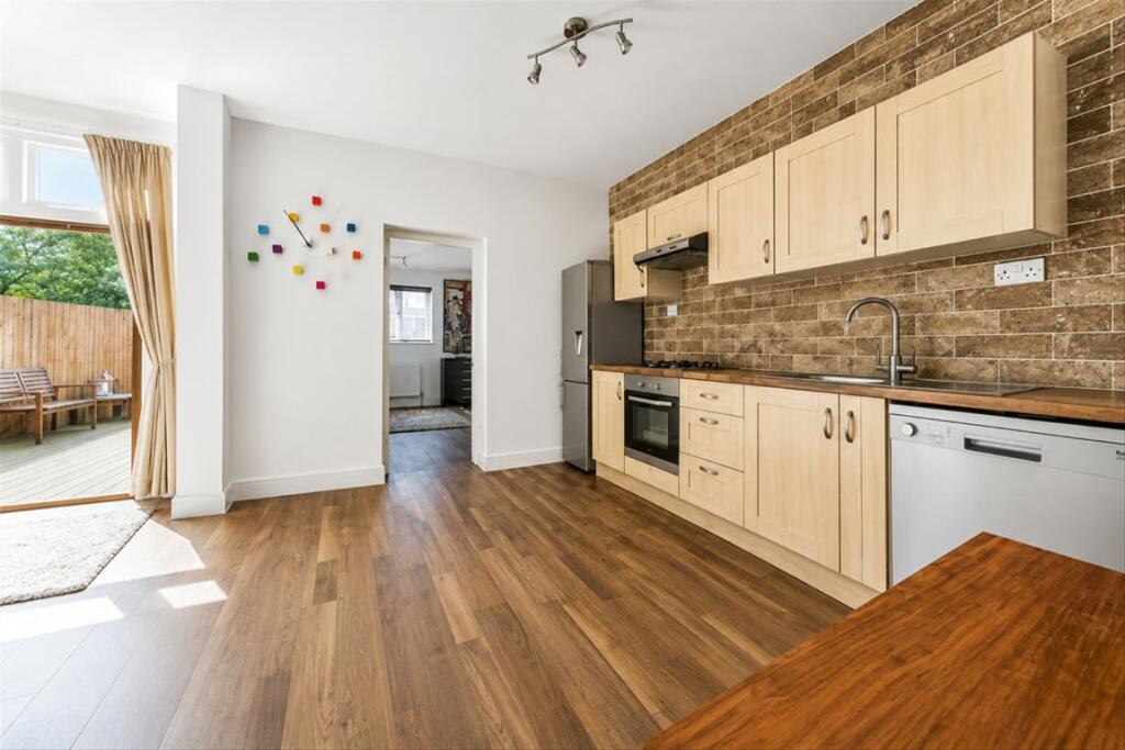 Apartment in London - View 2