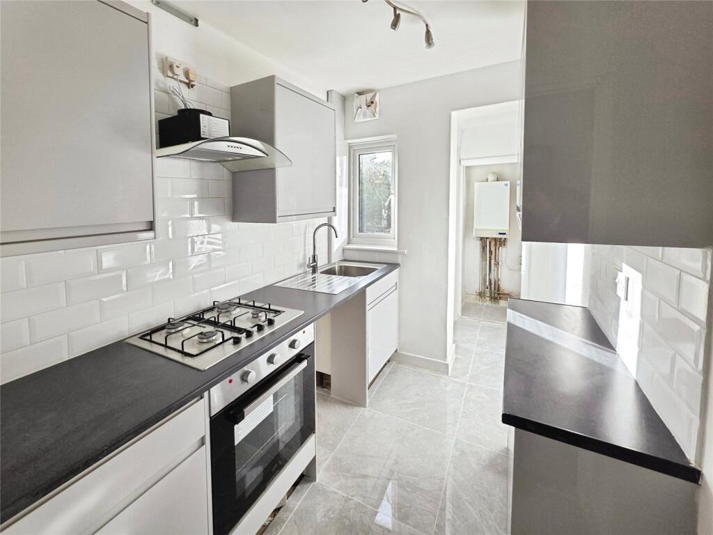 House in Gillingham, Medway - View 2