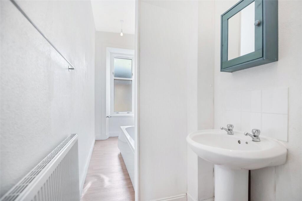 Apartment in Glasgow - More