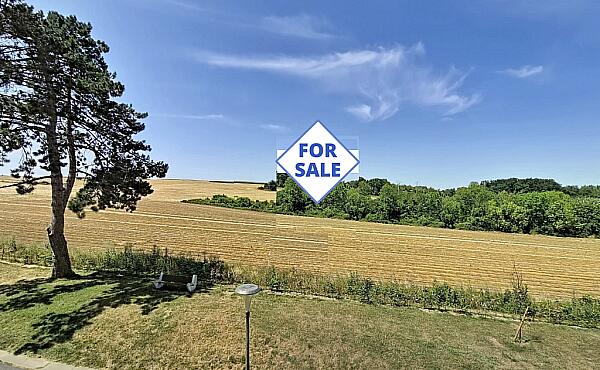 Main image of property: Beauvais, Picardie, 60000, France