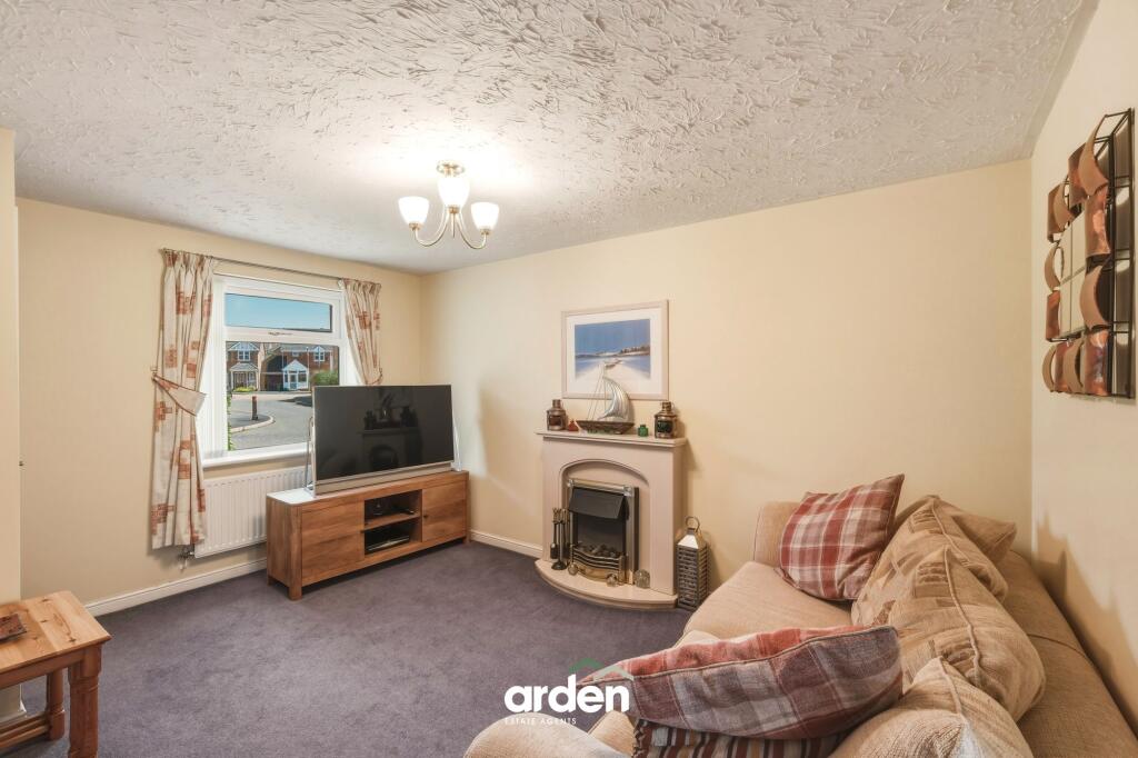 House in Redditch, Batchley - View 3