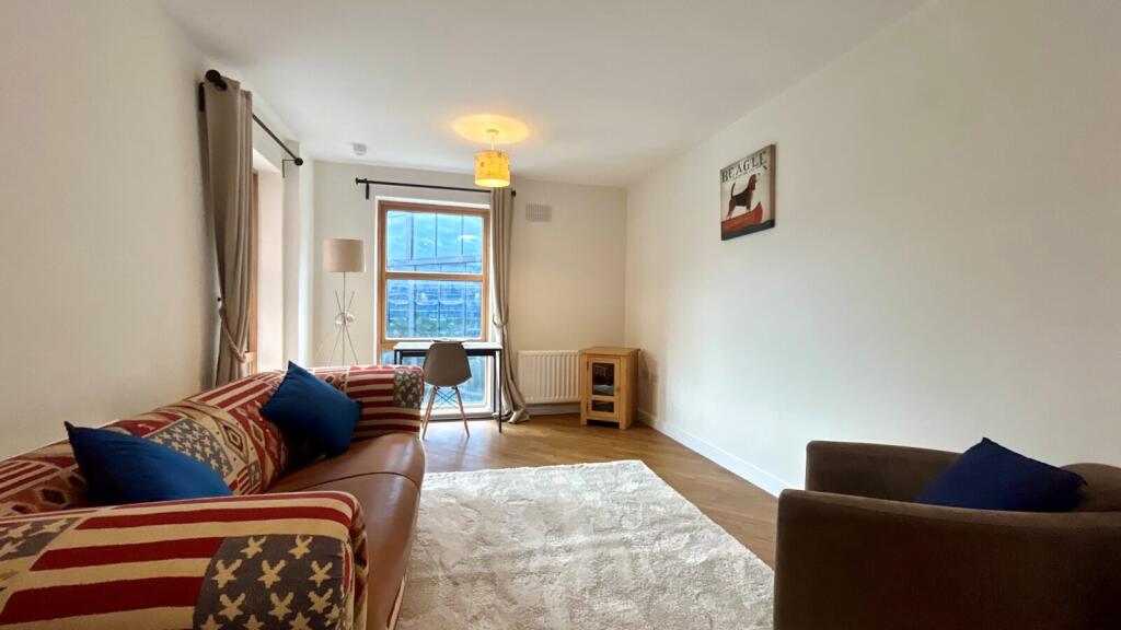 Apartment in Reading - View 2